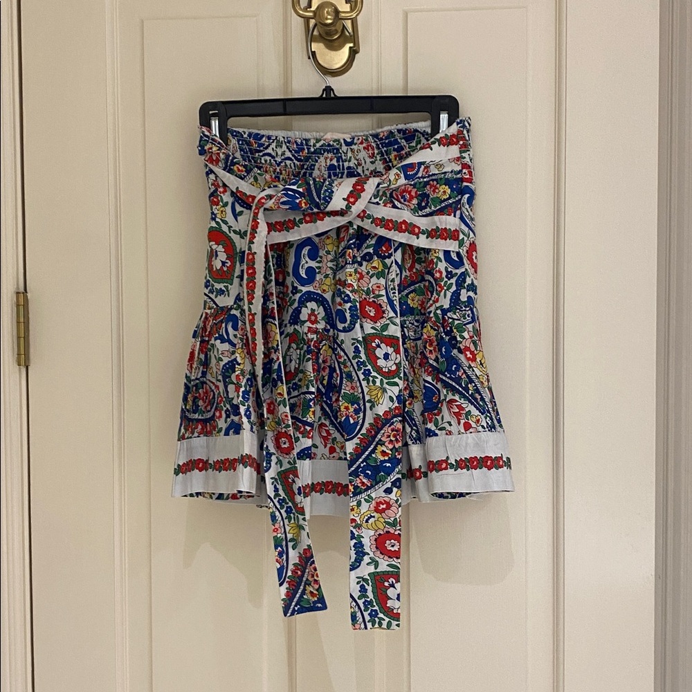 Love the Label skirt.  Colorful Patterned Skirt with Belt.  Sz small